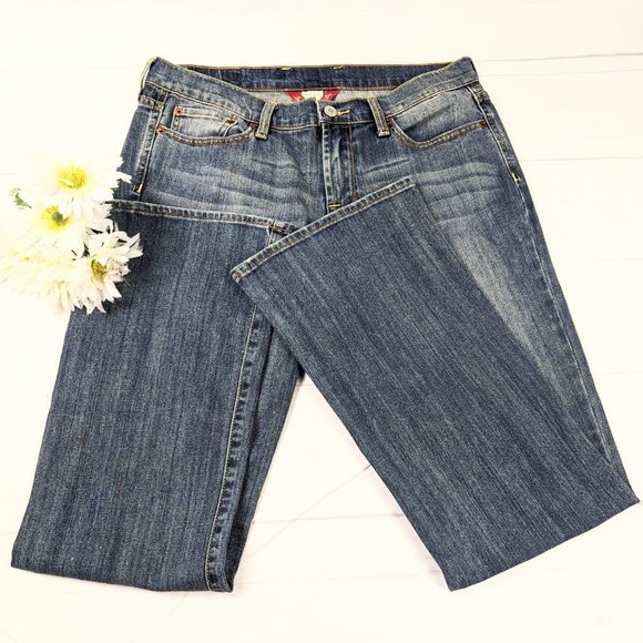Lucky Brand Sweet "N Low Regular Inseam Flare Jean - Picture 2 of 9